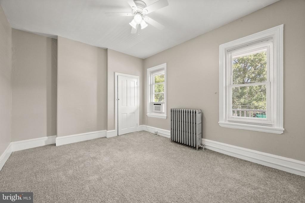 2000 Delaware Avenue - Photo 4