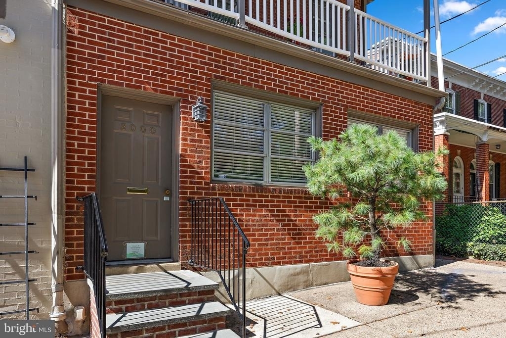 2000 Delaware Avenue - Photo 1