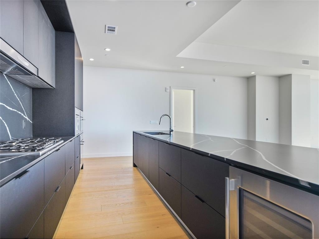44 East Ave - Photo 13