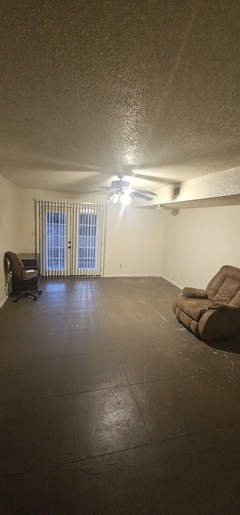 102 Falcon Ln - Photo 3