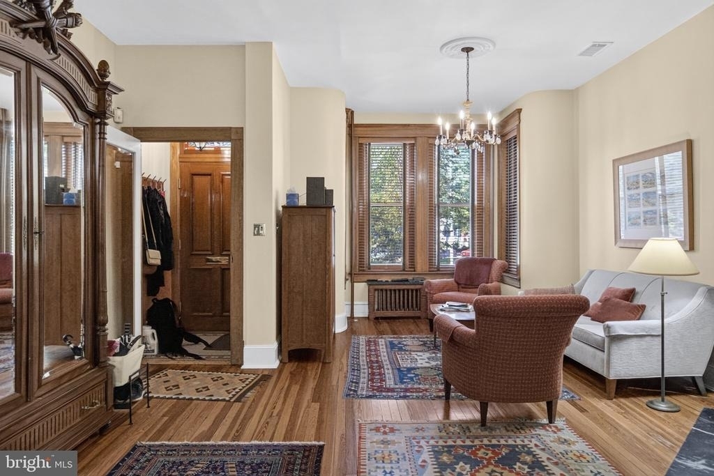 152 13th Street Se - Photo 11