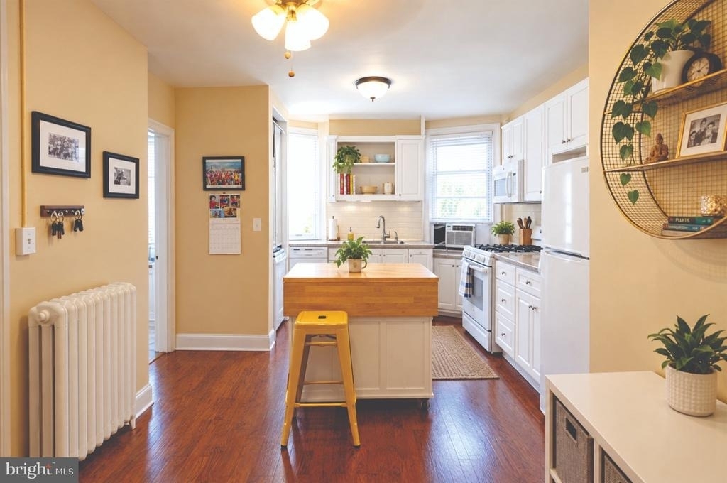 1904 Calvert Street Nw - Photo 6