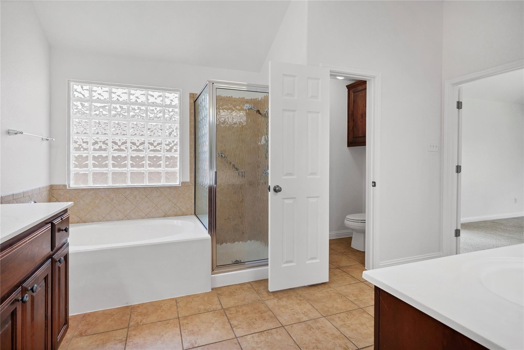 2811 Checker Dr - Photo 15