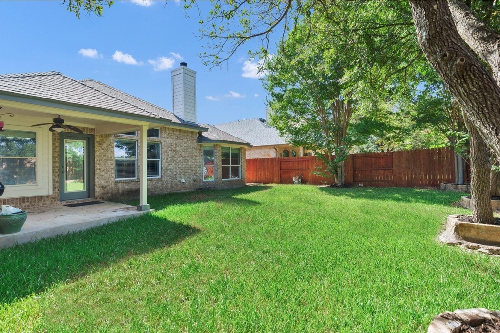 2811 Checker Dr - Photo 29