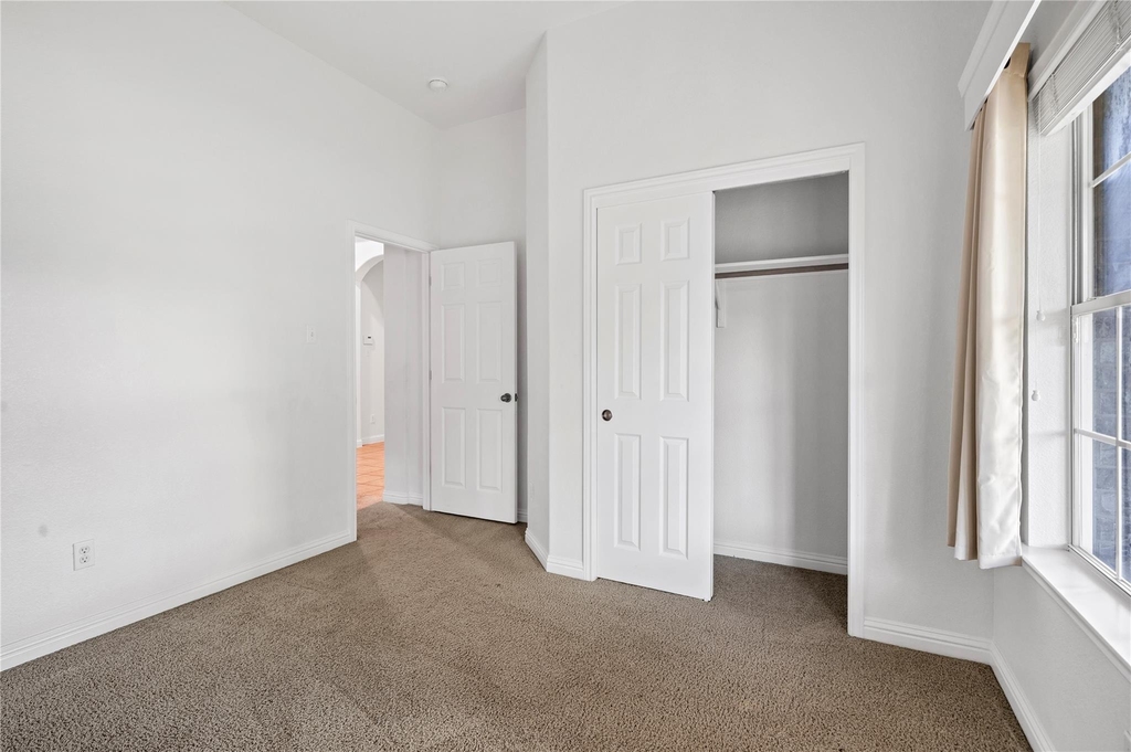 2811 Checker Dr - Photo 19
