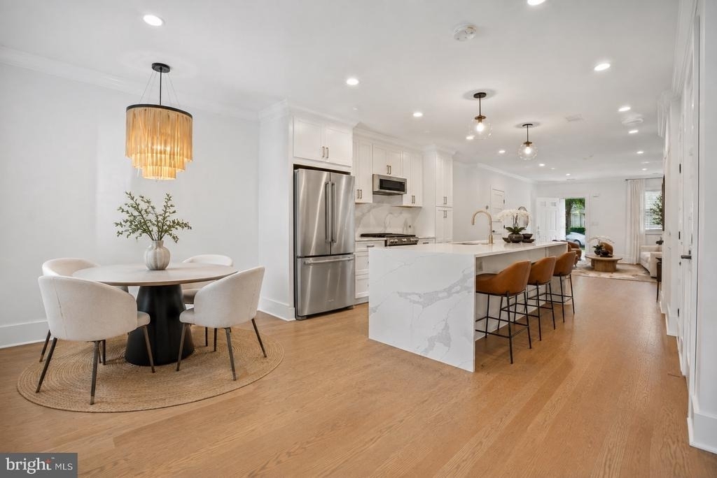 477 Ridge Street Nw - Photo 5