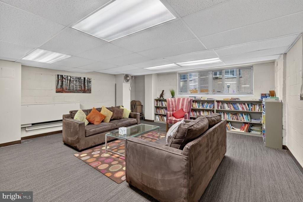 1711 Massachusetts Avenue Nw - Photo 9