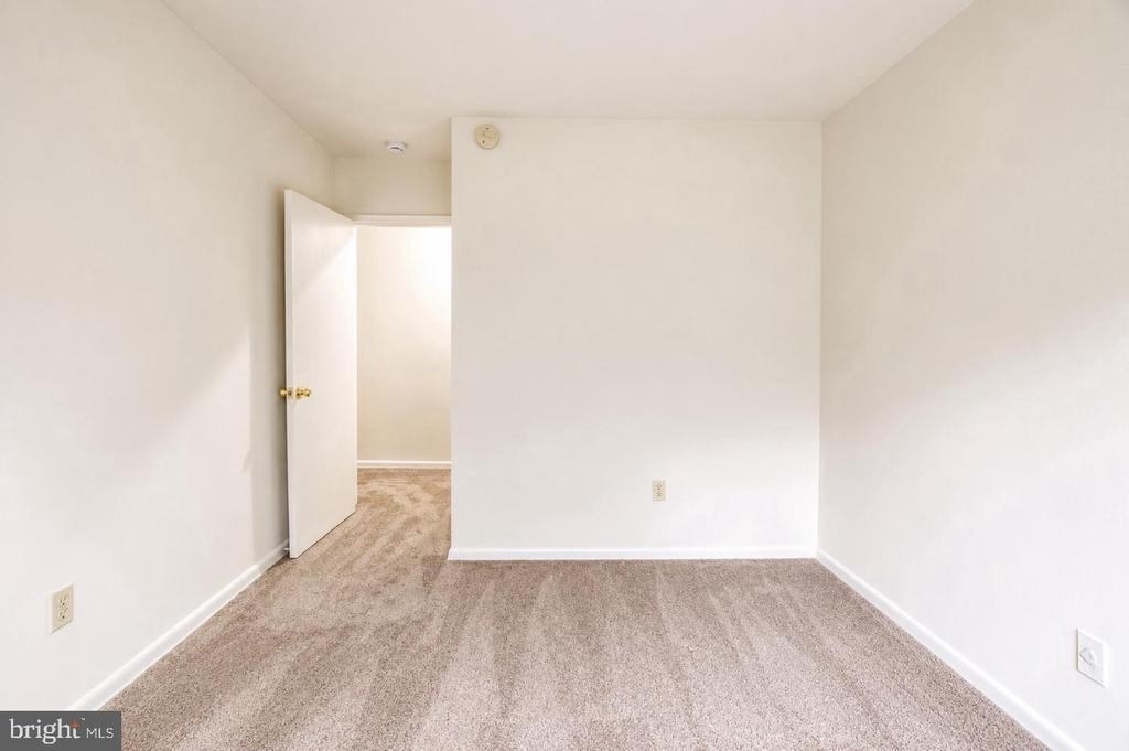 4925 Quarles Street Ne - Photo 13