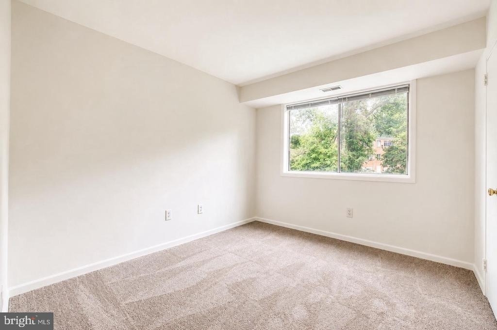 4925 Quarles Street Ne - Photo 15