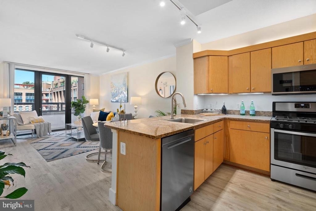 631 D Street Nw - Photo 9