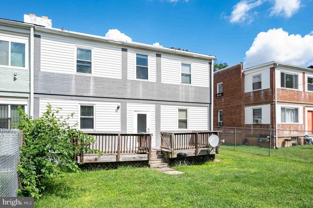 257 Newcomb Street Se - Photo 33
