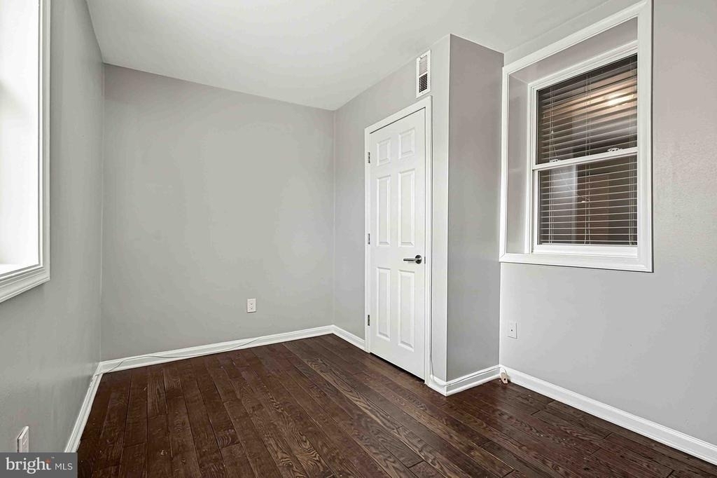 257 Newcomb Street Se - Photo 27