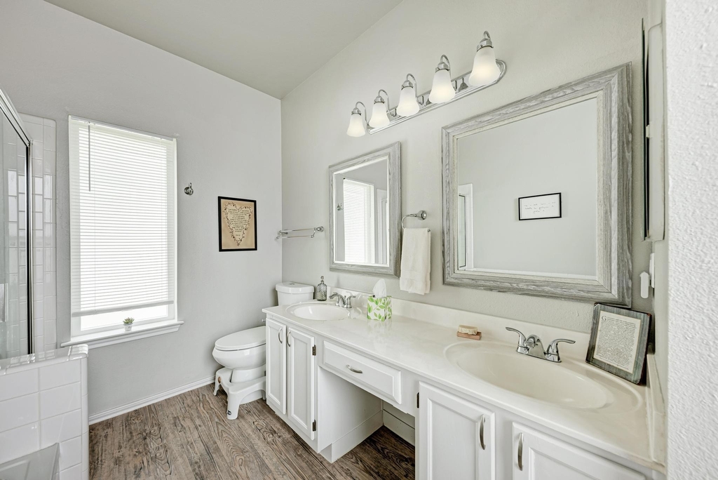 922 Thackeray Ln - Photo 20