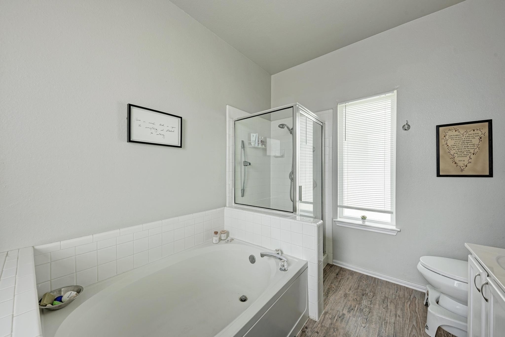 922 Thackeray Ln - Photo 21