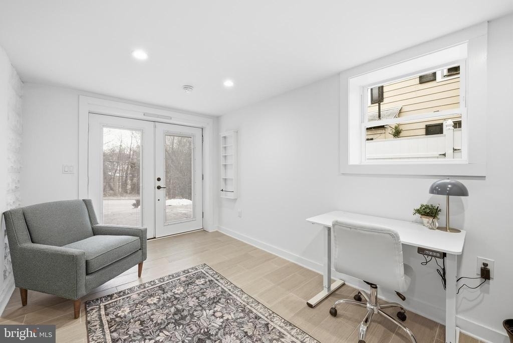 2211 Franklin Street Ne - Photo 30