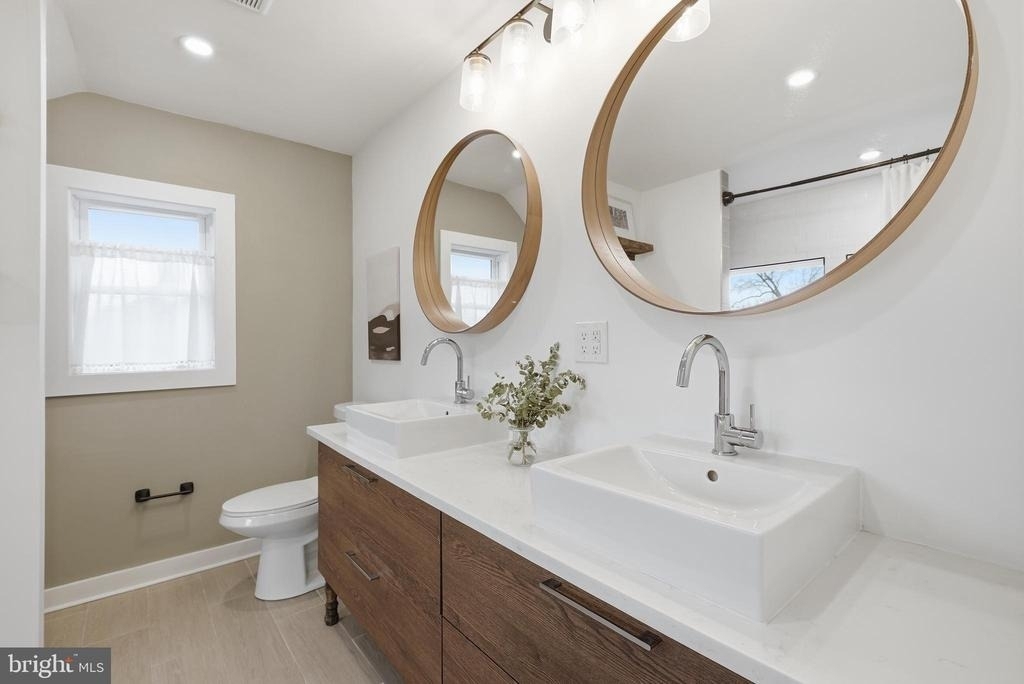 2211 Franklin Street Ne - Photo 24