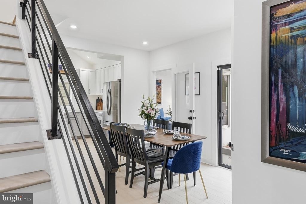 2211 Franklin Street Ne - Photo 11
