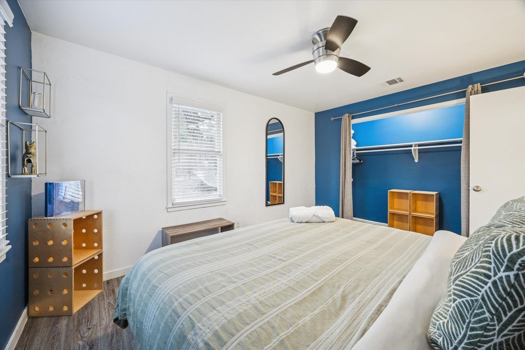 211 Lessin Ln - Photo 12
