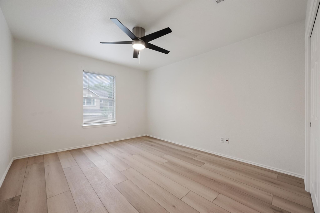 4501 Whispering Valley Dr - Photo 24