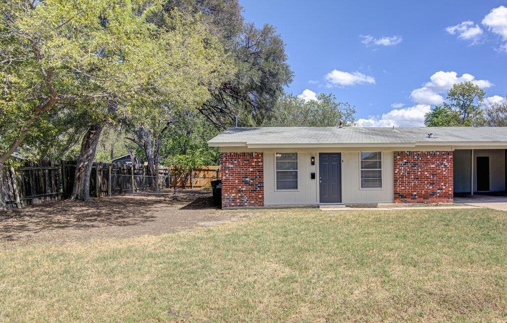 5006 Brighton Rd - Photo 0