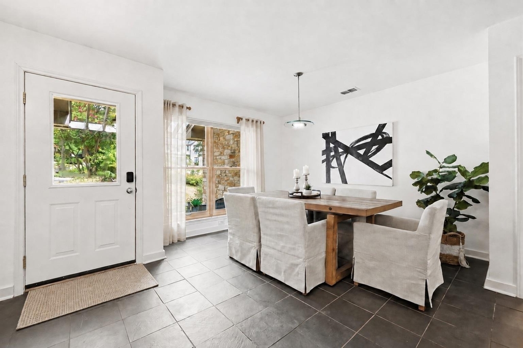 1905 Stoneridge Rd - Photo 6