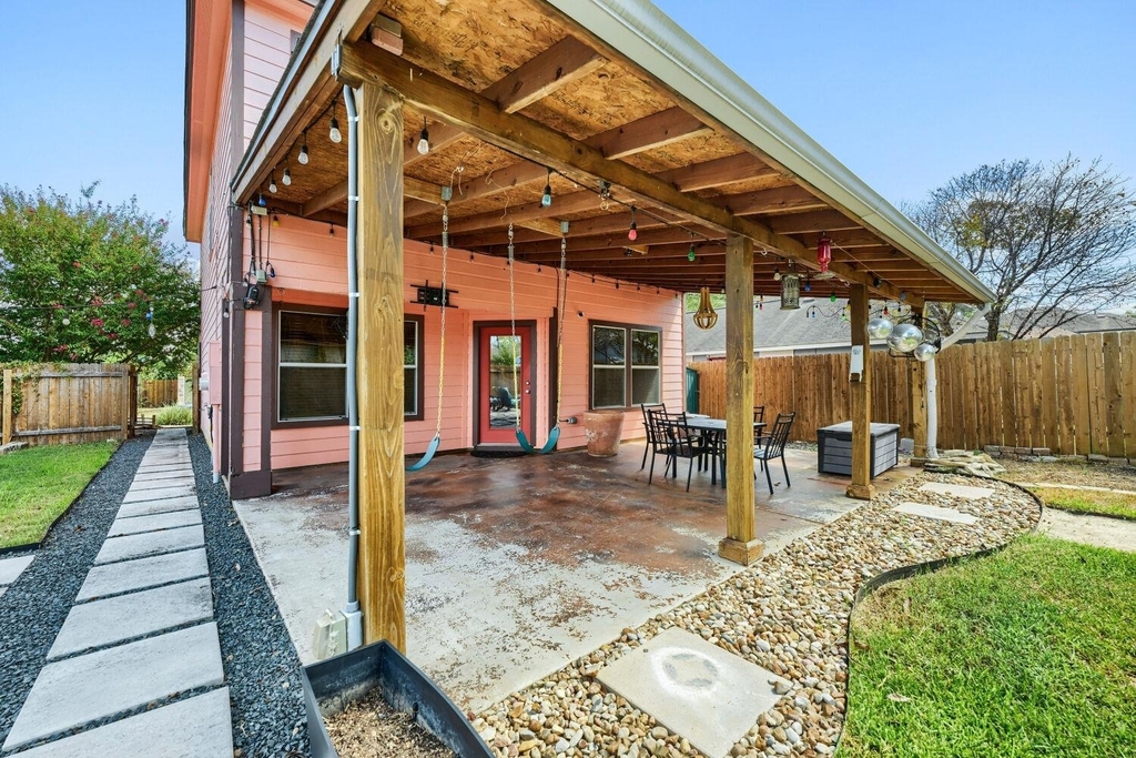7425 Thannas Way - Photo 20