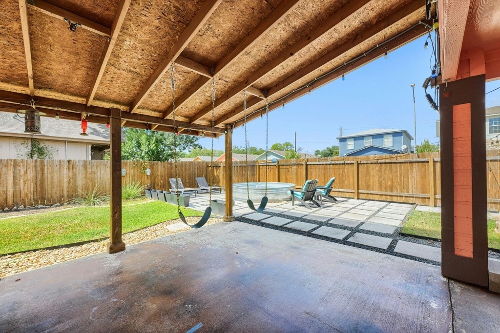 7425 Thannas Way - Photo 24