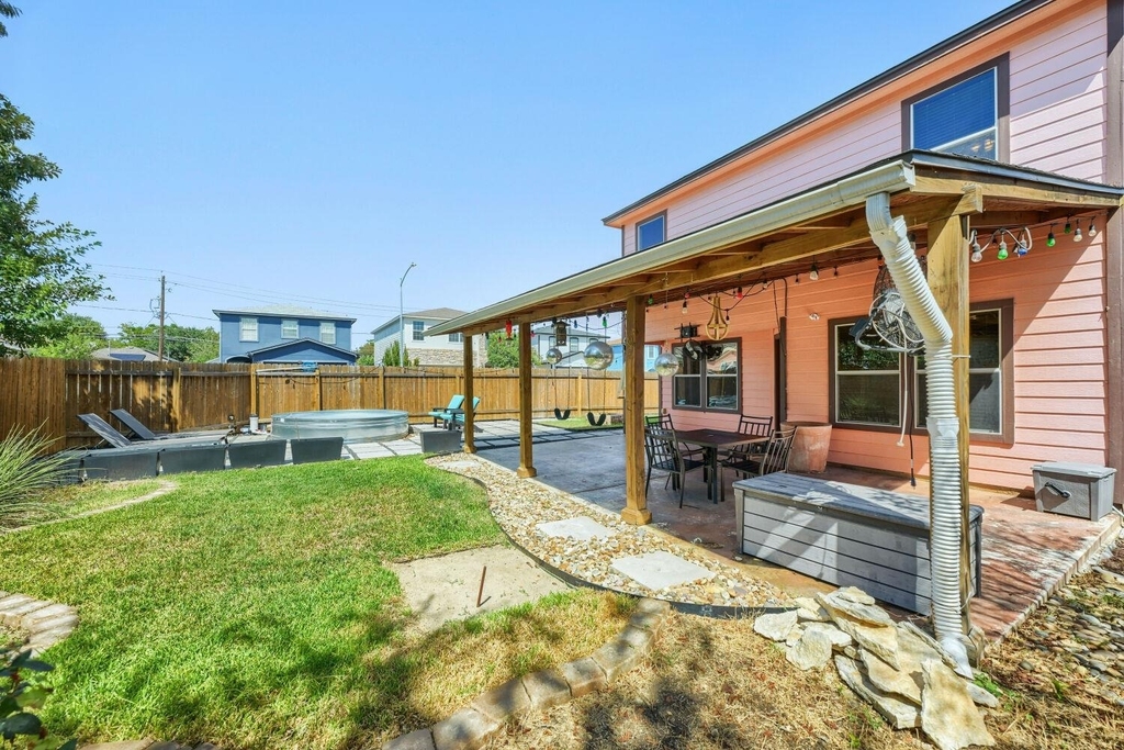 7425 Thannas Way - Photo 26