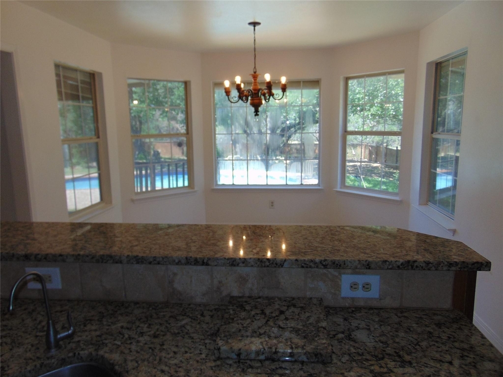 805 Barton Creek Dr - Photo 8