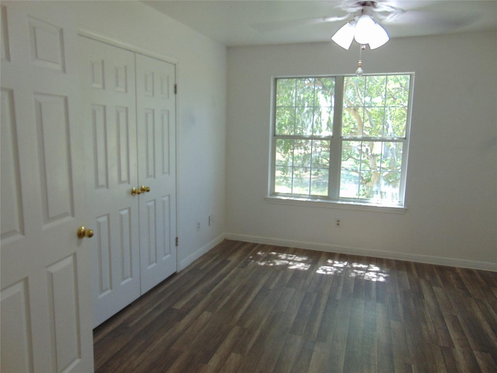 805 Barton Creek Dr - Photo 17