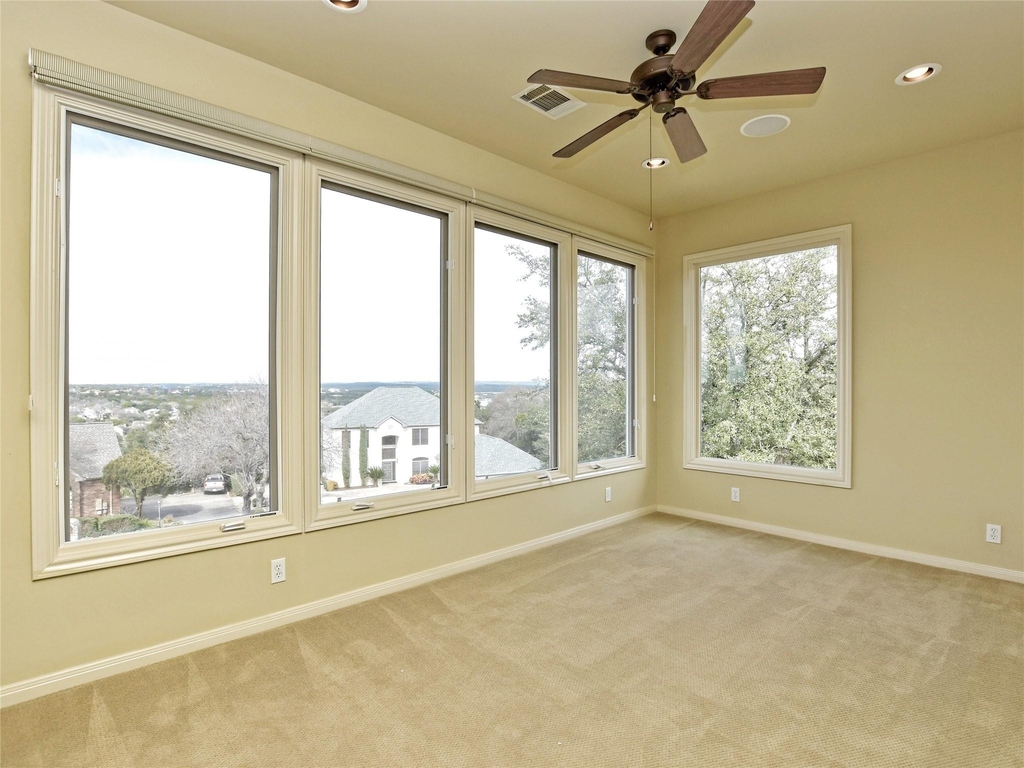 210 Clubhouse Dr - Photo 14
