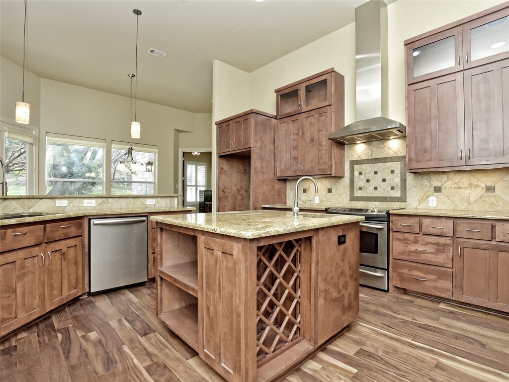 210 Clubhouse Dr - Photo 10