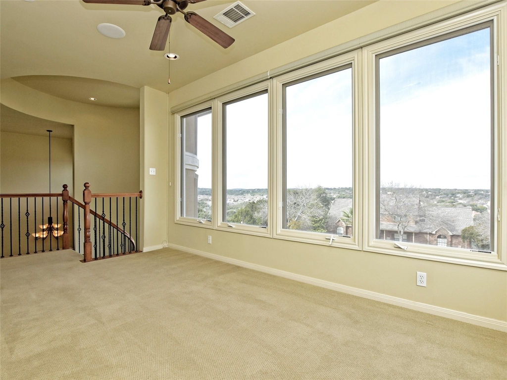 210 Clubhouse Dr - Photo 15