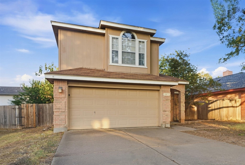 1811 Southwestern Trl - Photo 1