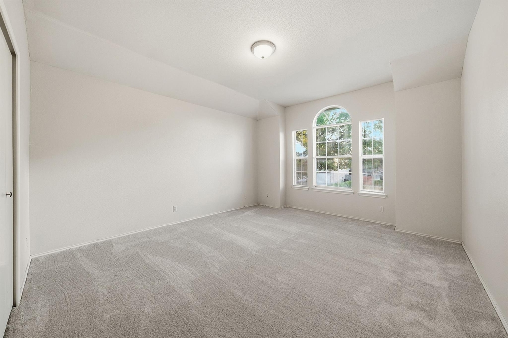 1811 Southwestern Trl - Photo 15