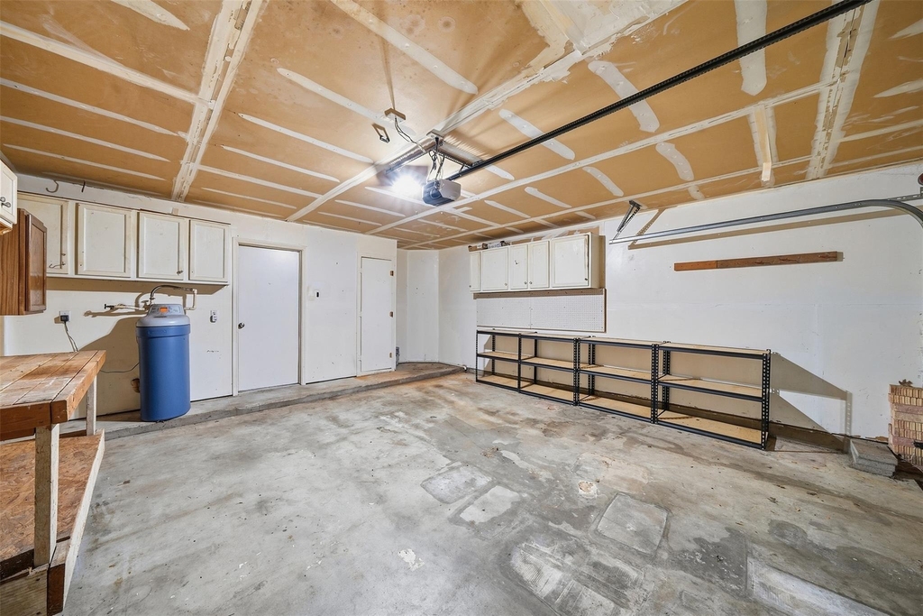 1811 Southwestern Trl - Photo 31