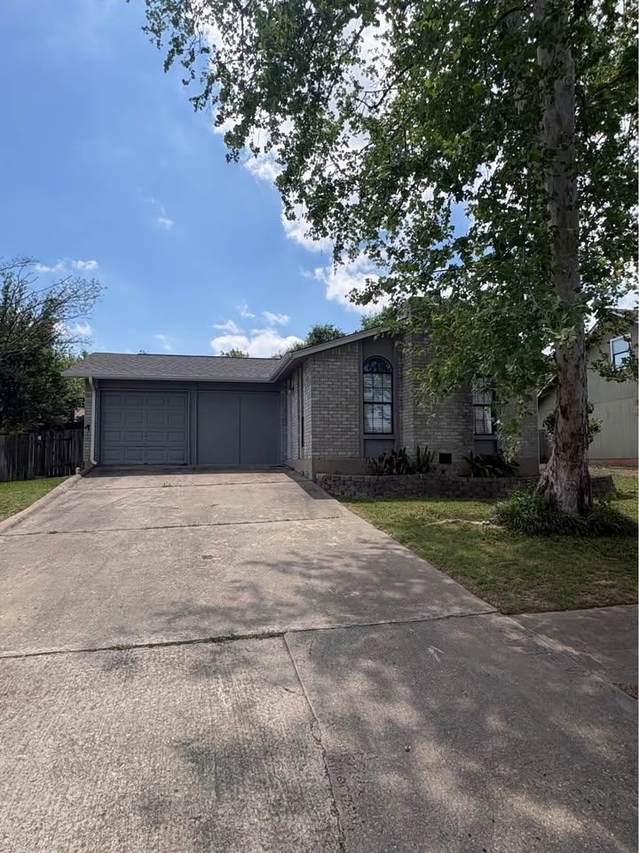 4009 Hillside Dr - Photo 0