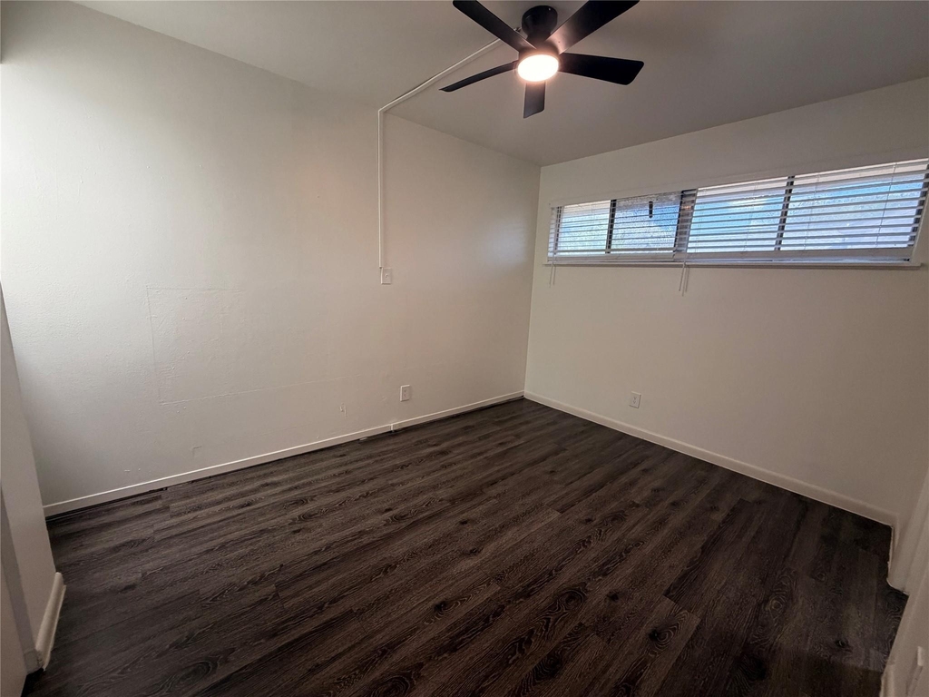 3304 Red River St - Photo 12