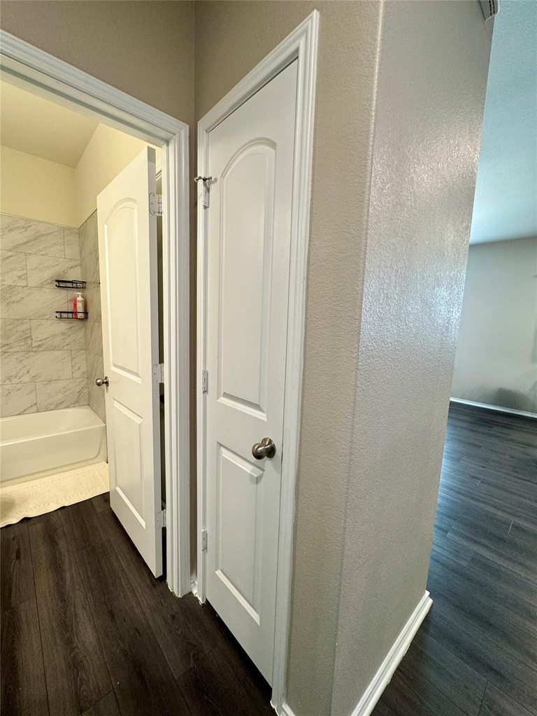 121 English Oak St - Photo 17