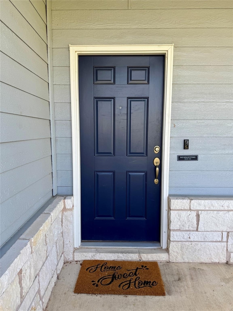 121 English Oak St - Photo 1