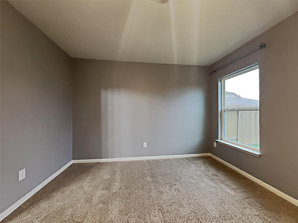 1404 Breanna Ln - Photo 6