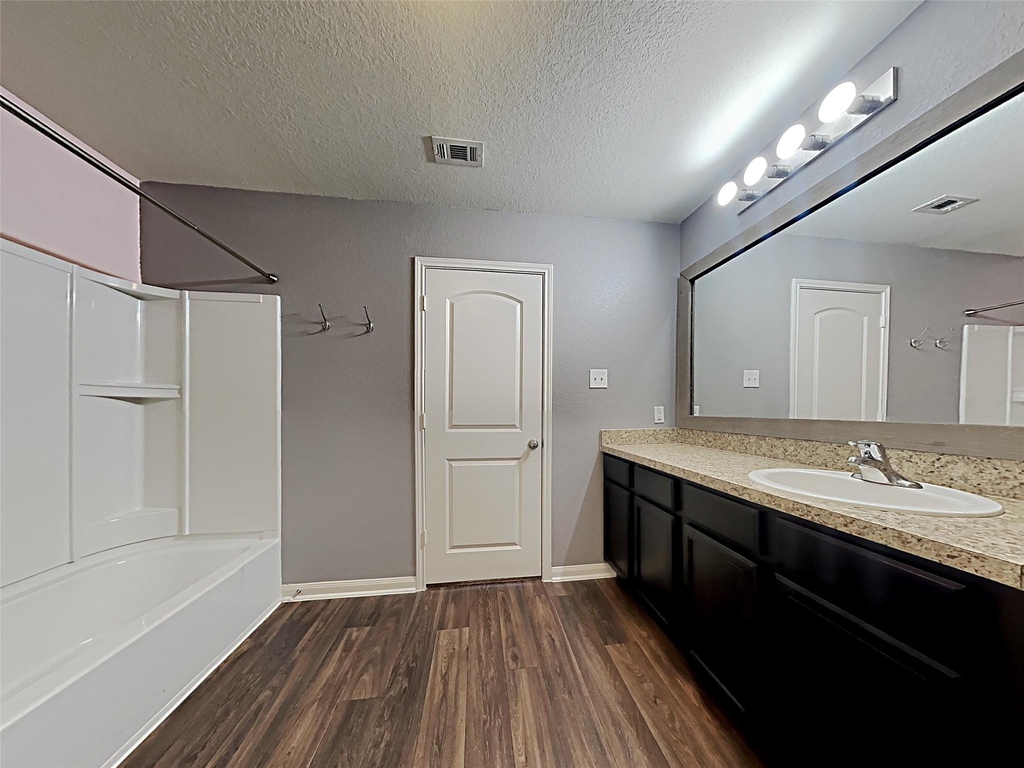 1404 Breanna Ln - Photo 8