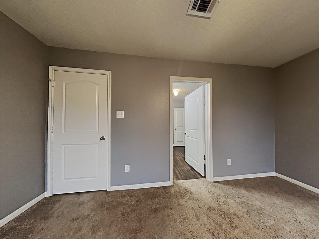 1404 Breanna Ln - Photo 7
