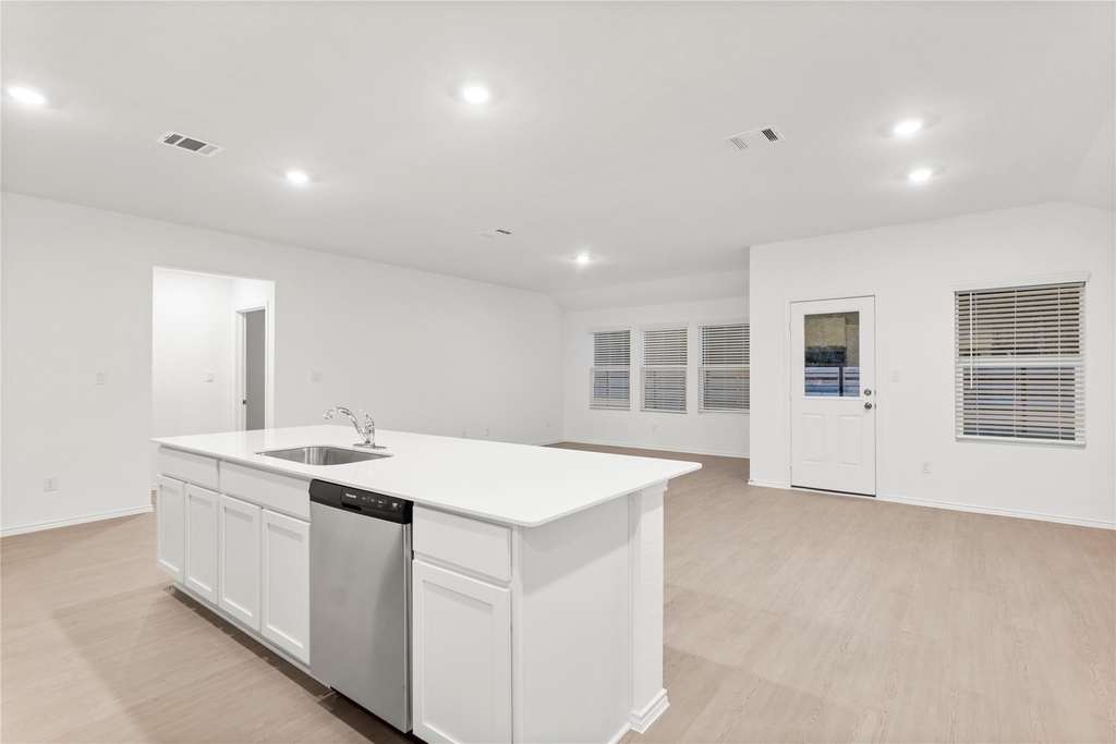161 Keefer - Photo 10