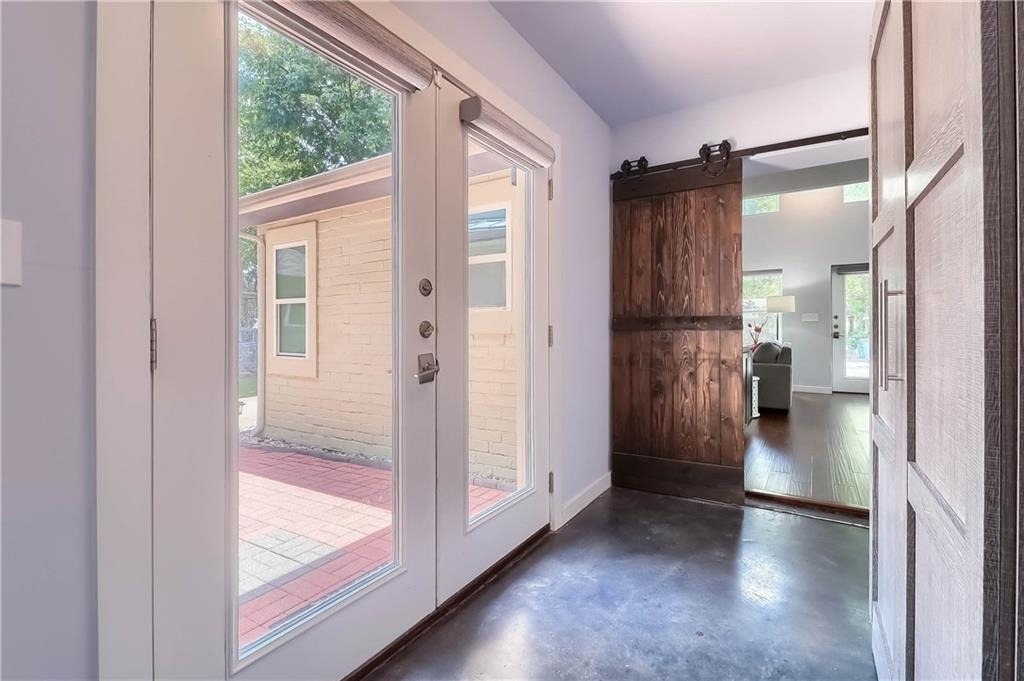 900 Capitol Ct - Photo 15
