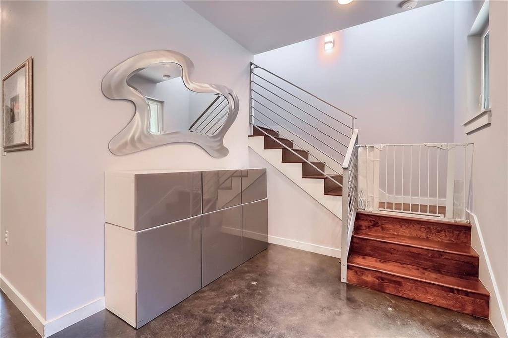 900 Capitol Ct - Photo 23
