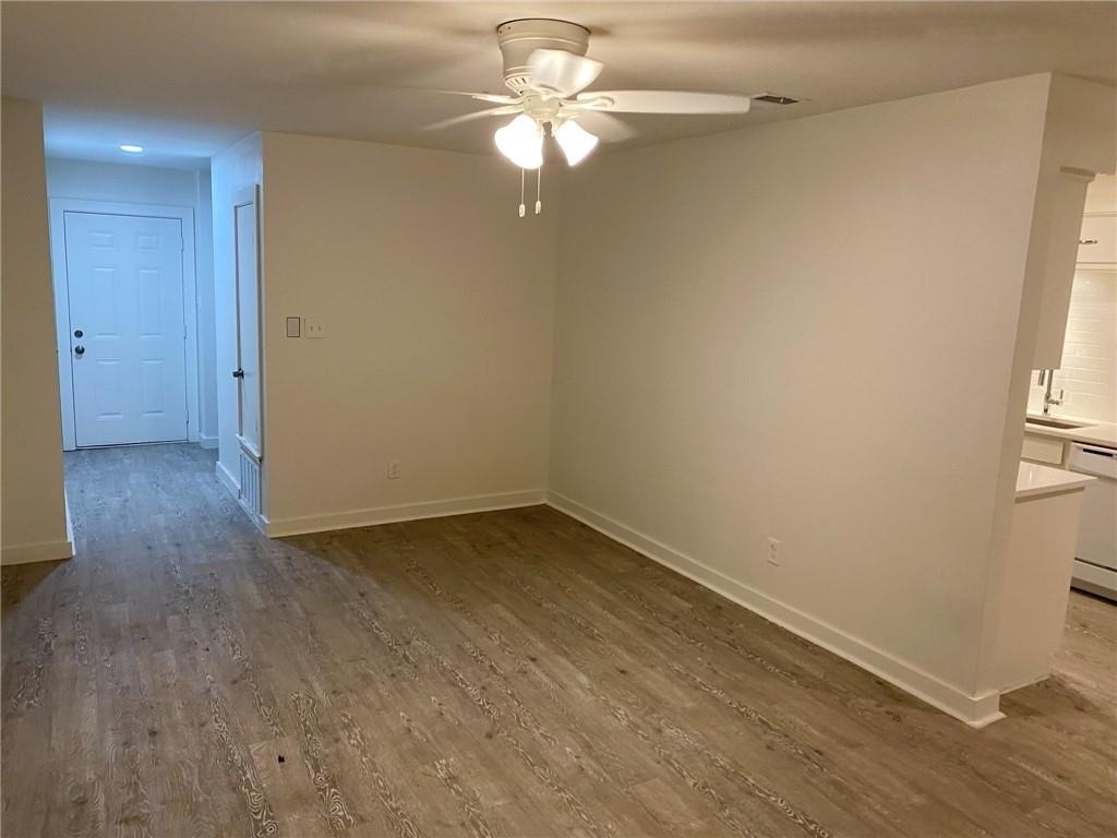 2408 Burleson Ct - Photo 6