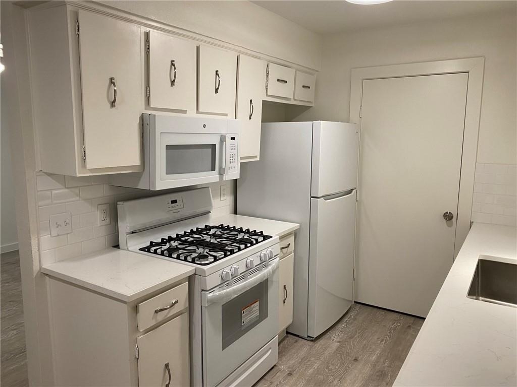 2408 Burleson Ct - Photo 8