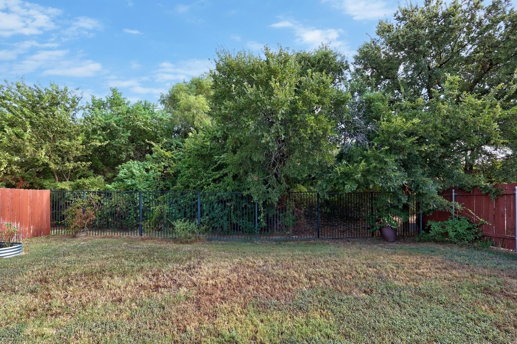 2471 Sunrise Rd - Photo 20