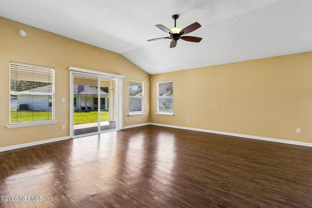 831 Timberjack Court - Photo 14